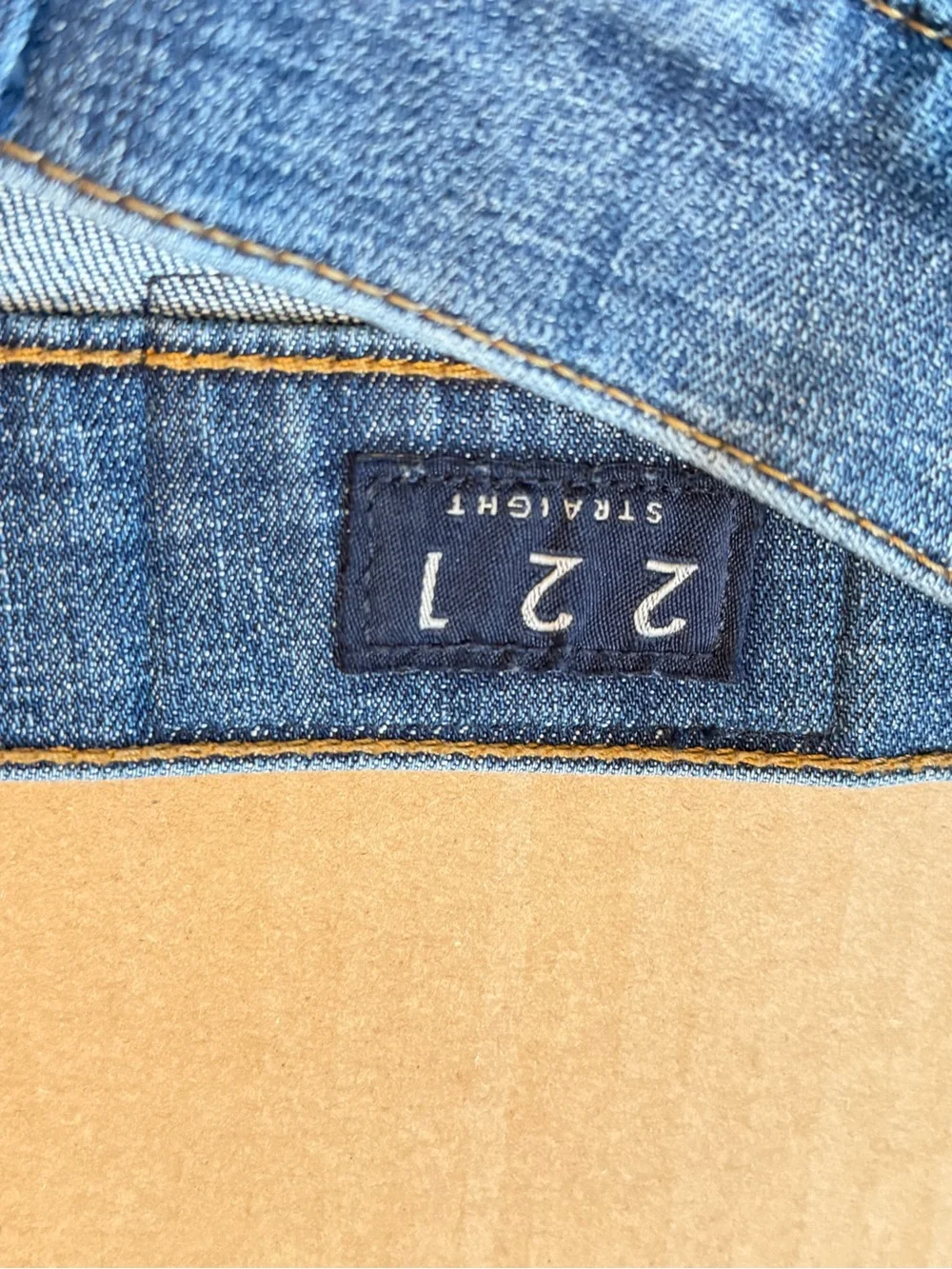 Lucky Classic 221 straight Blue Denim Jeans